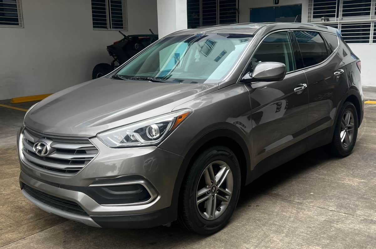 2018 Hyundai Santa Fe SE usado en venta por Suero Autoimport