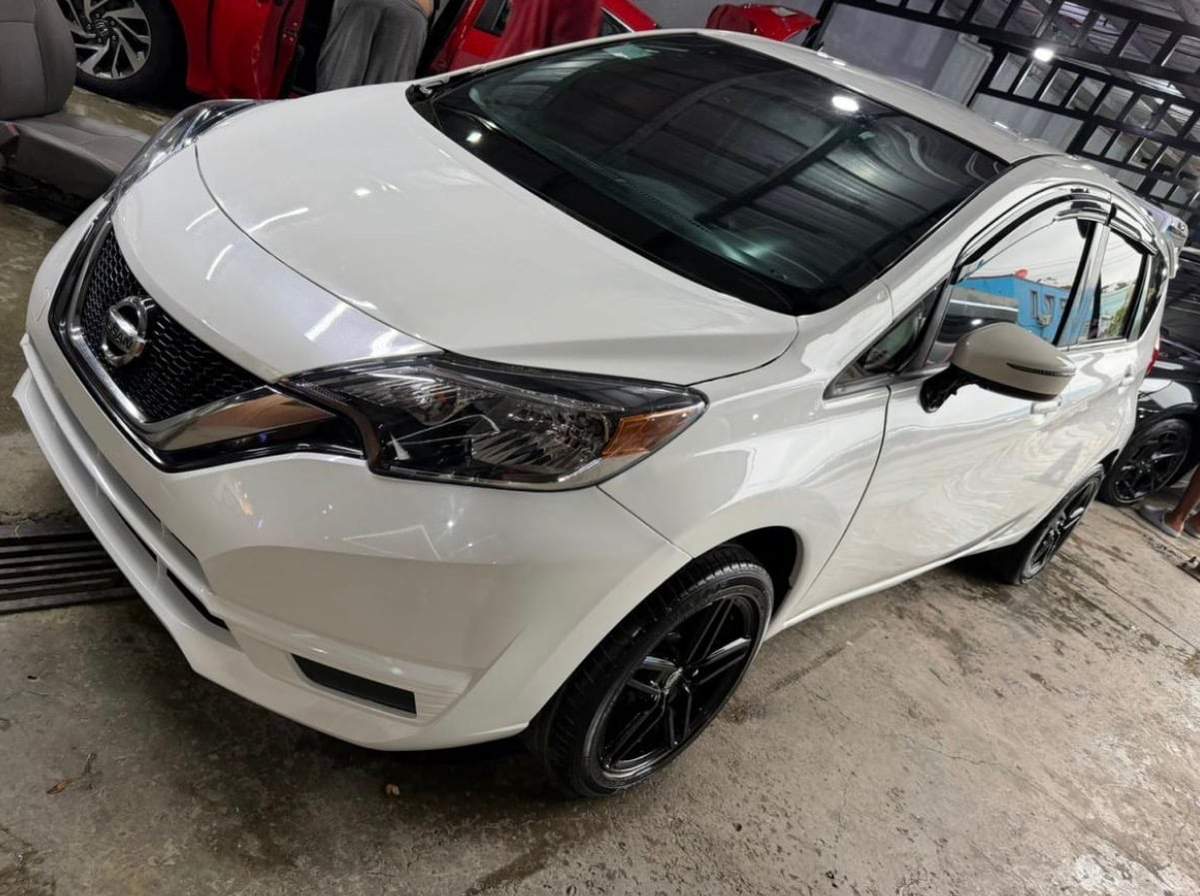 2017 Nissan Note SV usado en venta por BERSON VALERA AUTO DEALERS