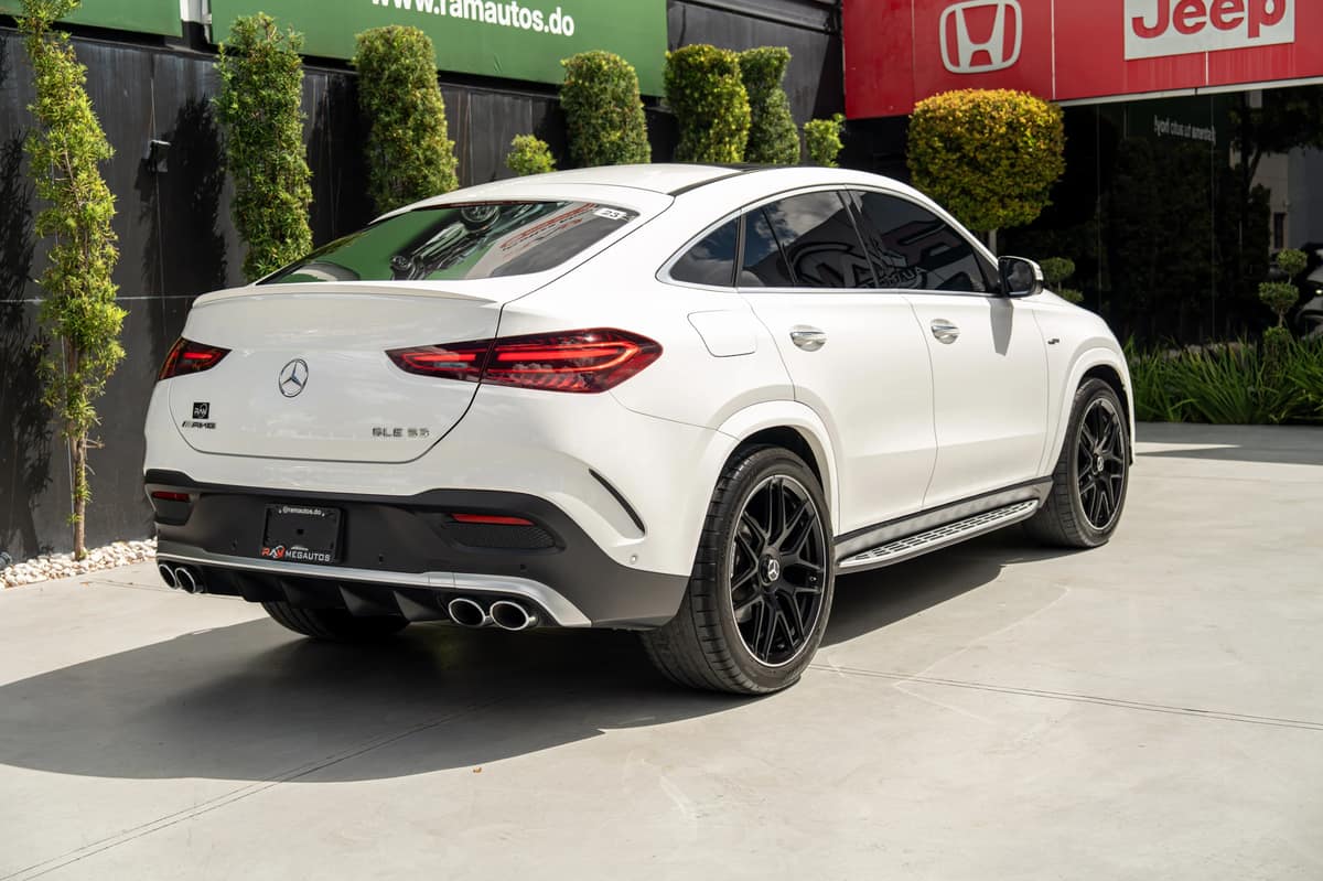 Mercedes Benz GLE 53 AMG Coupe Plus 2024 - Miniatura 15