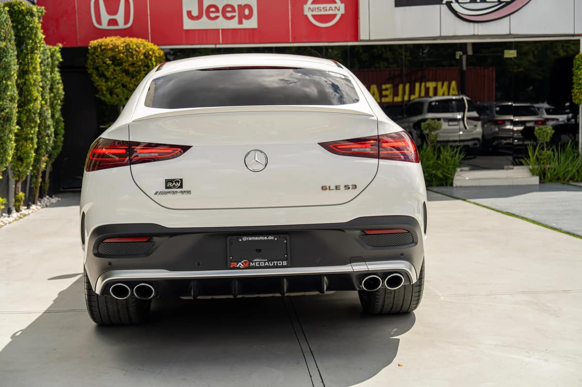 Mercedes Benz GLE 53 AMG Coupe Plus 2024 - Miniatura 19
