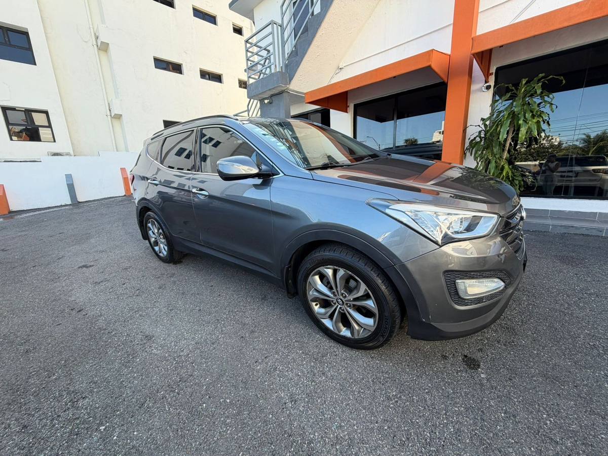 Hyundai Santa Fe 2014 - miniatura 1