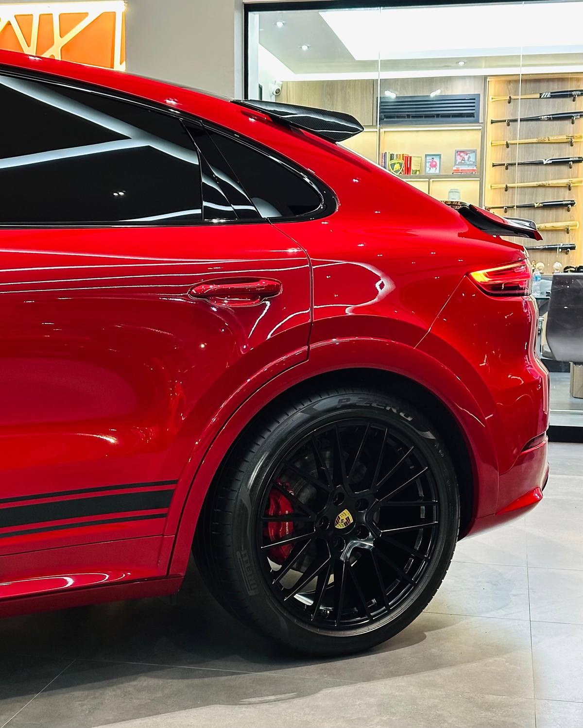Porsche Cayenne Coupe GTS 2021 - Miniatura 9
