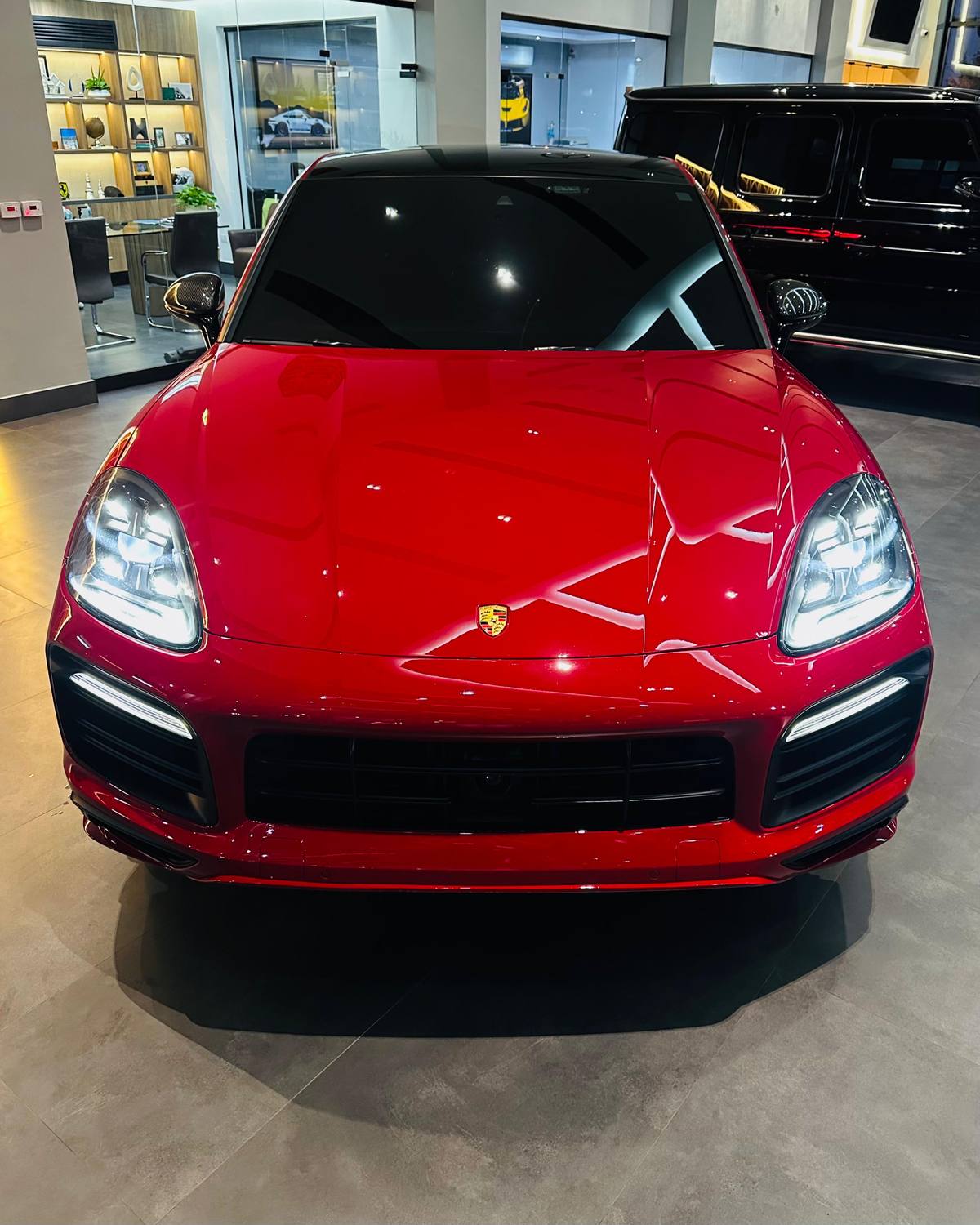 Porsche Cayenne Coupe GTS 2021 - Miniatura 10