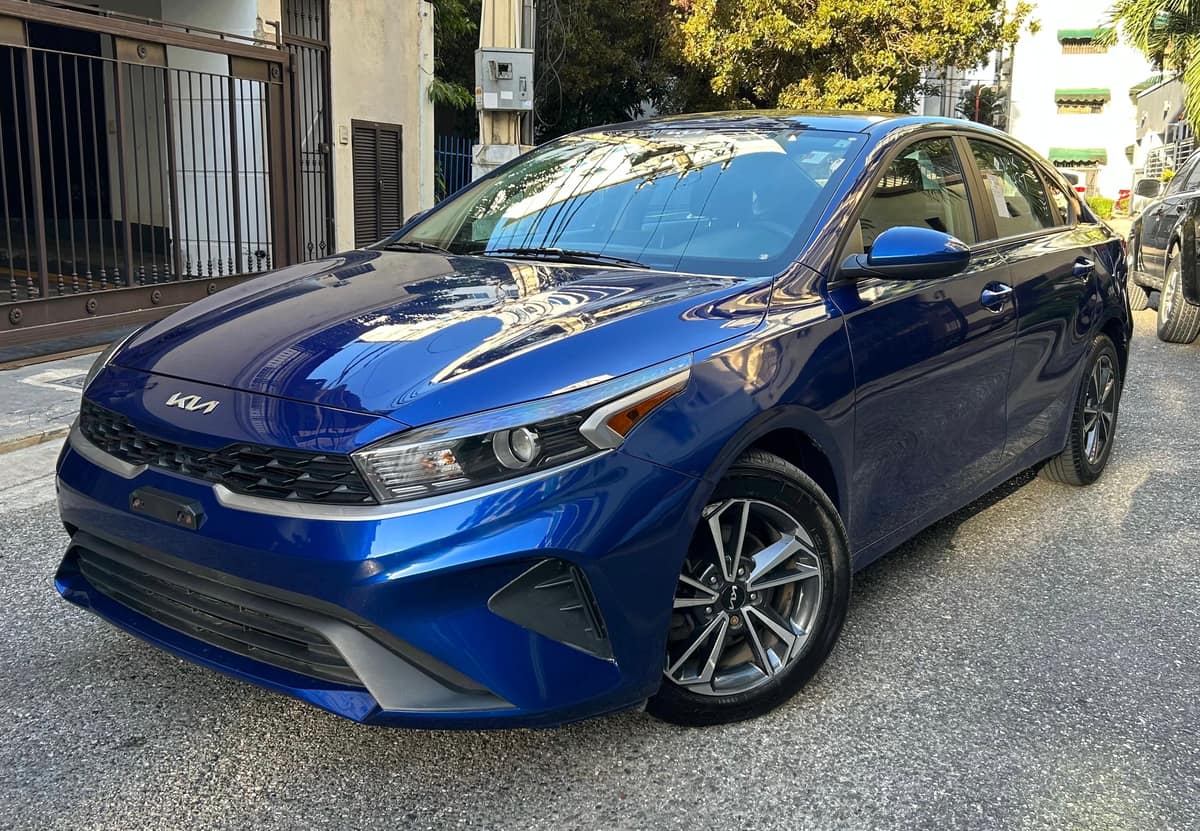 Kia Forte LXS 2022 - miniatura 3