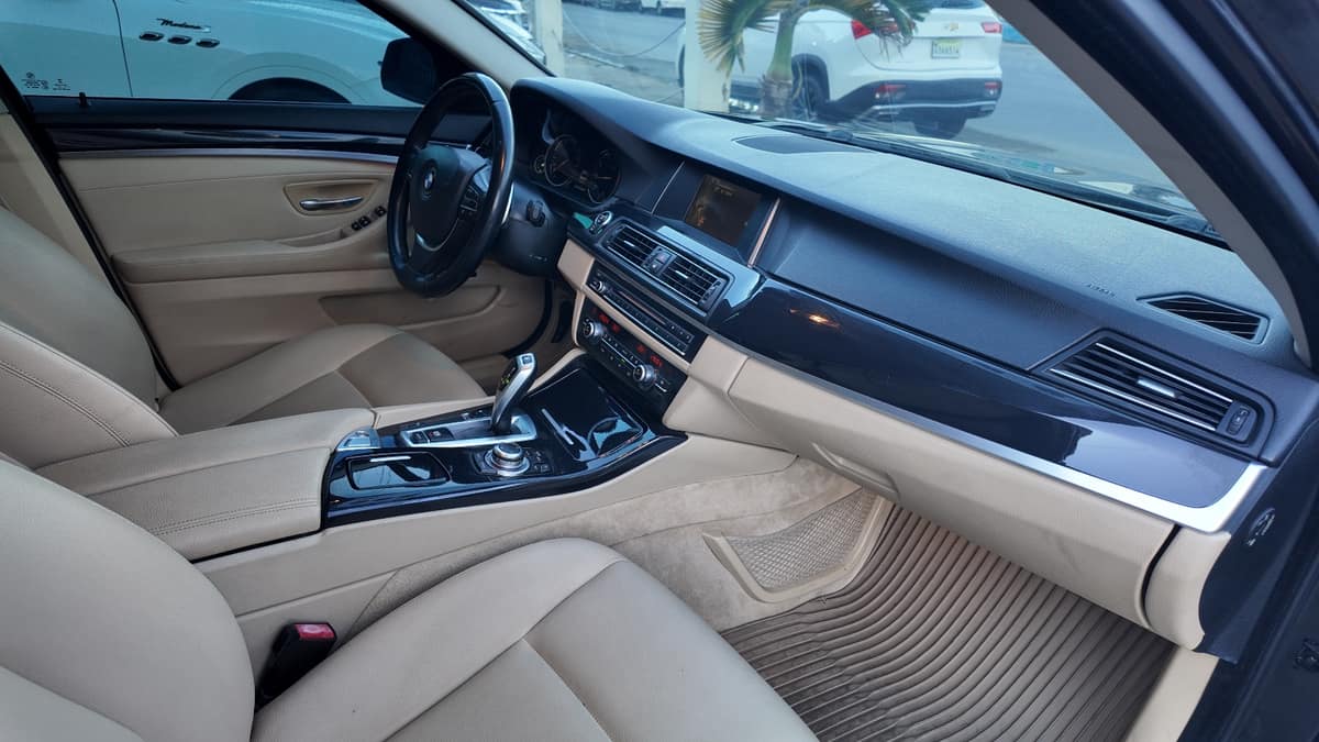BMW Serie 5 520i 2016 - miniatura 7