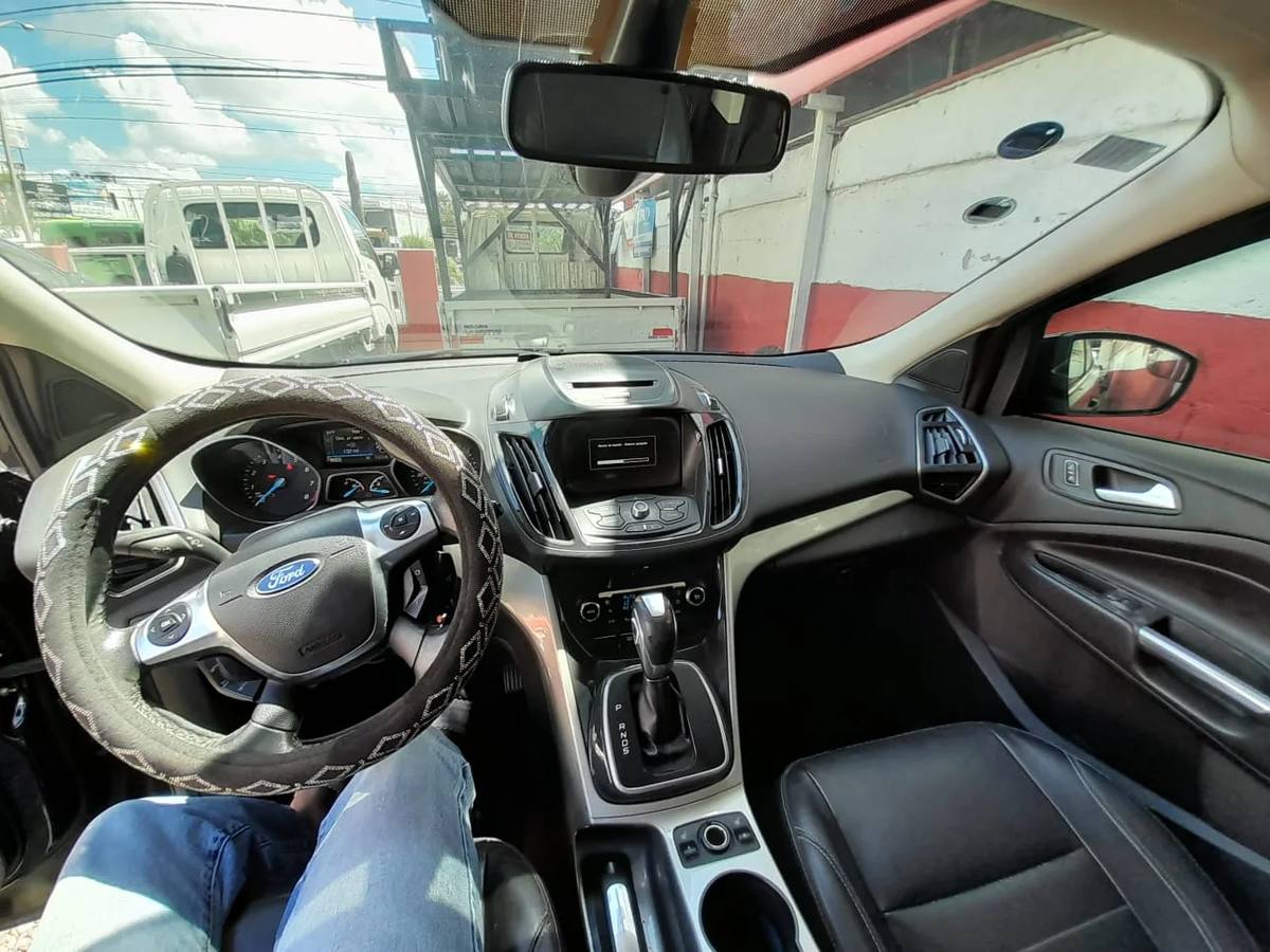 Ford Escape SEL 2013 - miniatura 3