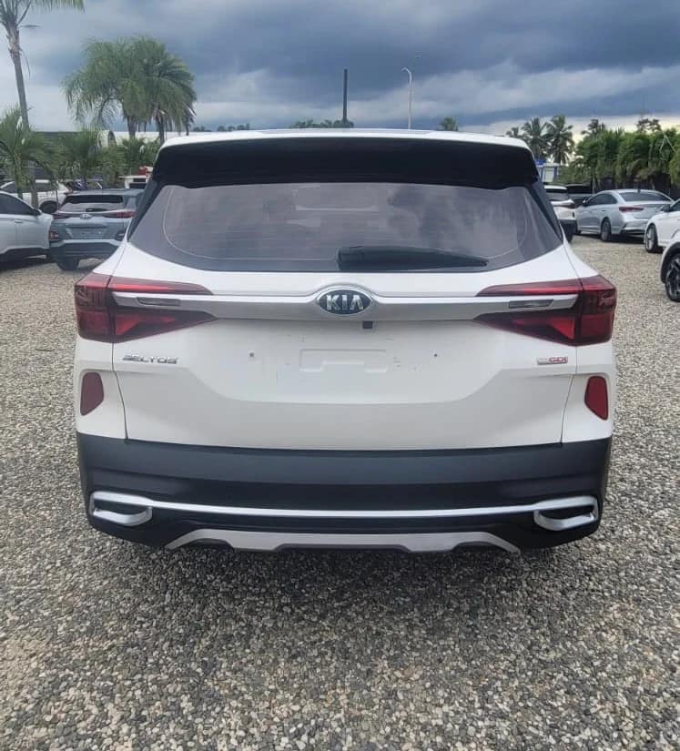 Kia Seltos 2022 - miniatura 4