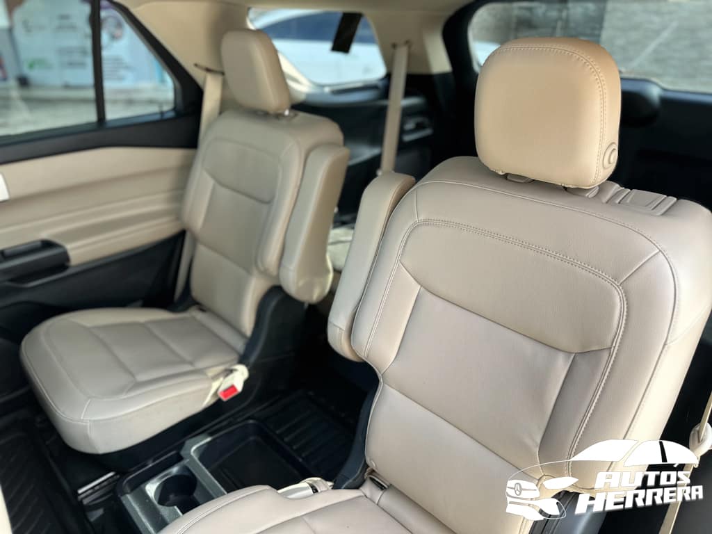 Ford Explorer XLT 2020 - miniatura 10