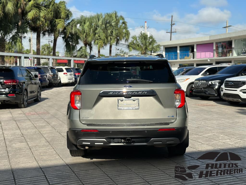 Ford Explorer XLT 2020 - miniatura 5