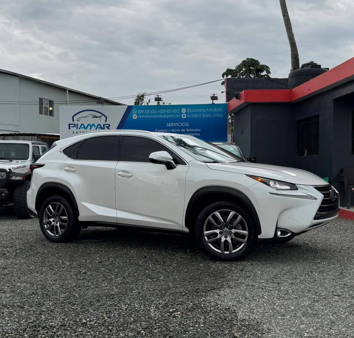 Lexus NX 200T 2016 - miniatura 3