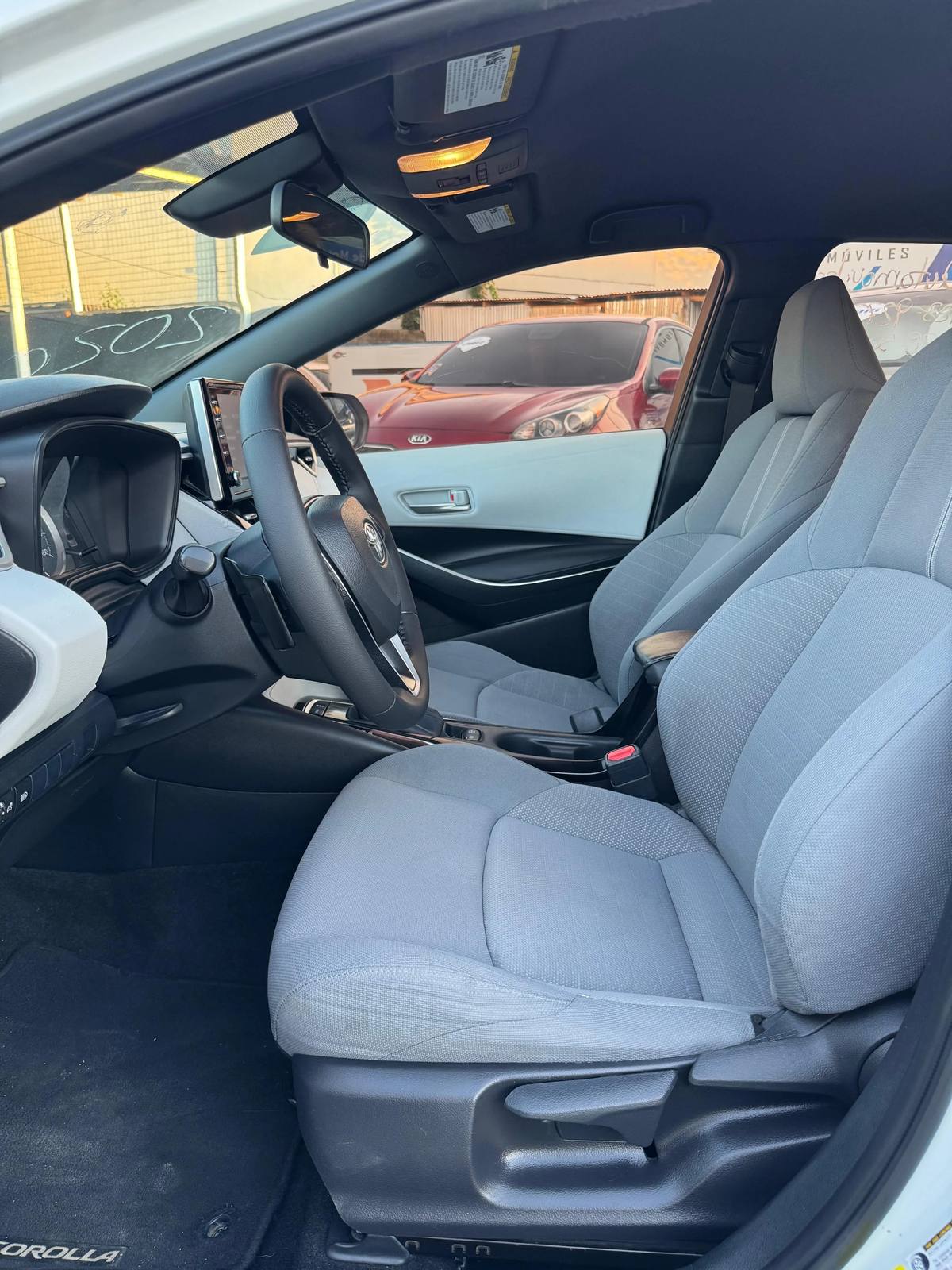 Toyota Corolla SE 2020 - miniatura 5