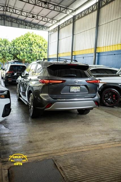 Toyota Highlander Platinum 2023 - miniatura 4