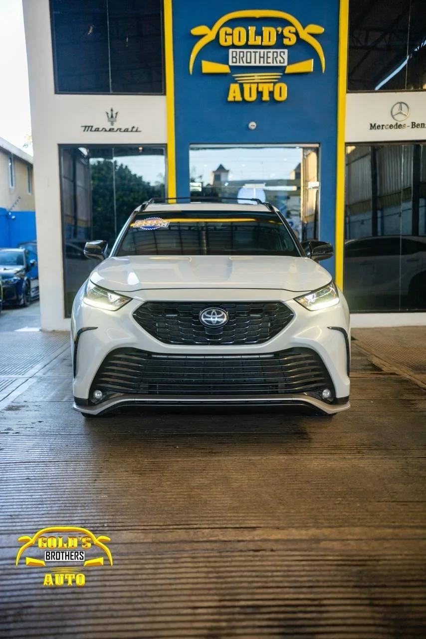 Toyota Highlander XSE 2022 - miniatura 2