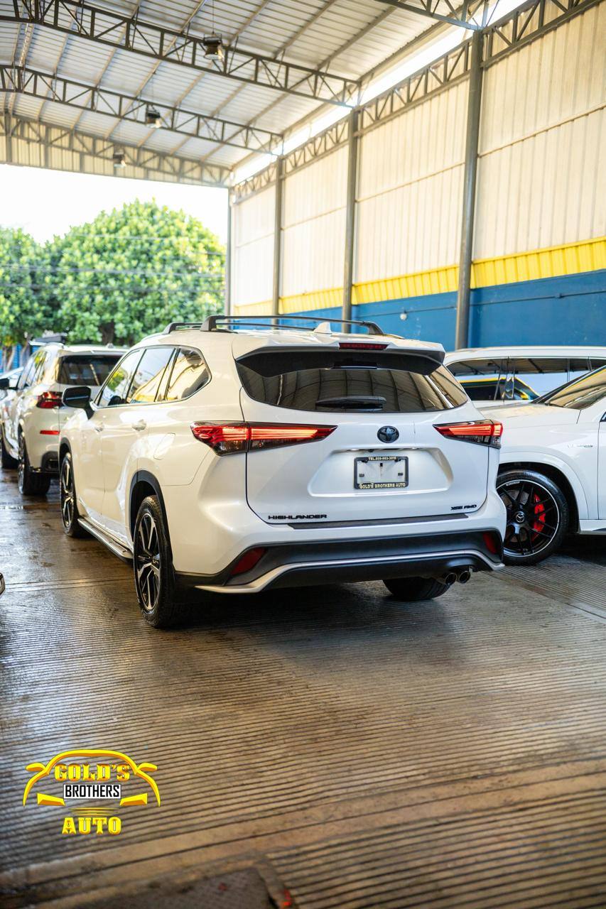 Toyota Highlander XSE 2022 - miniatura 4