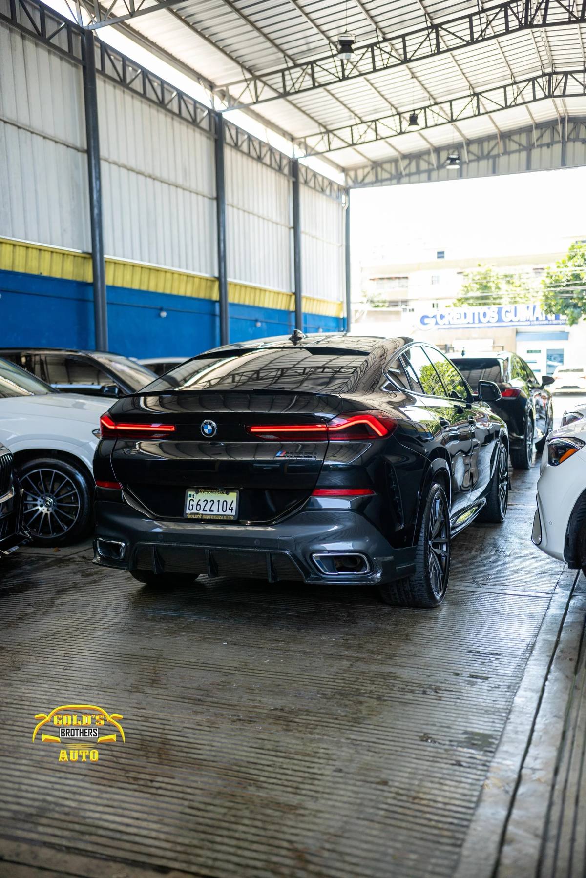 BMW X6 xDrive40i 2021 - miniatura 6