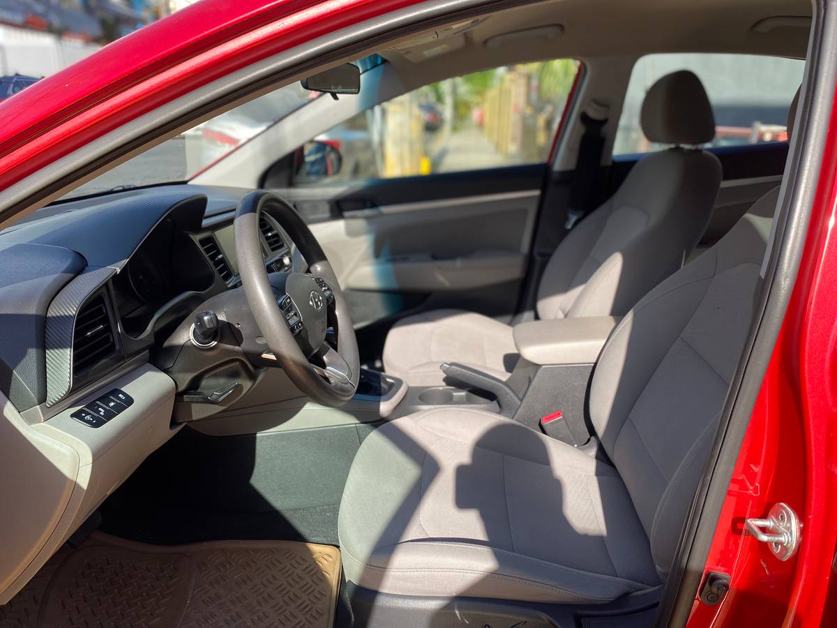 Hyundai Elantra SEL 2020 - miniatura 6