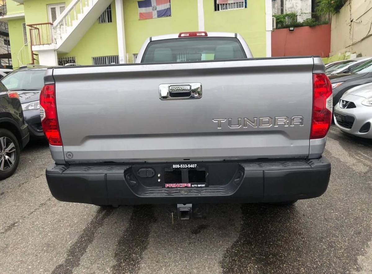 Toyota Tundra SR5 2015 - miniatura 2