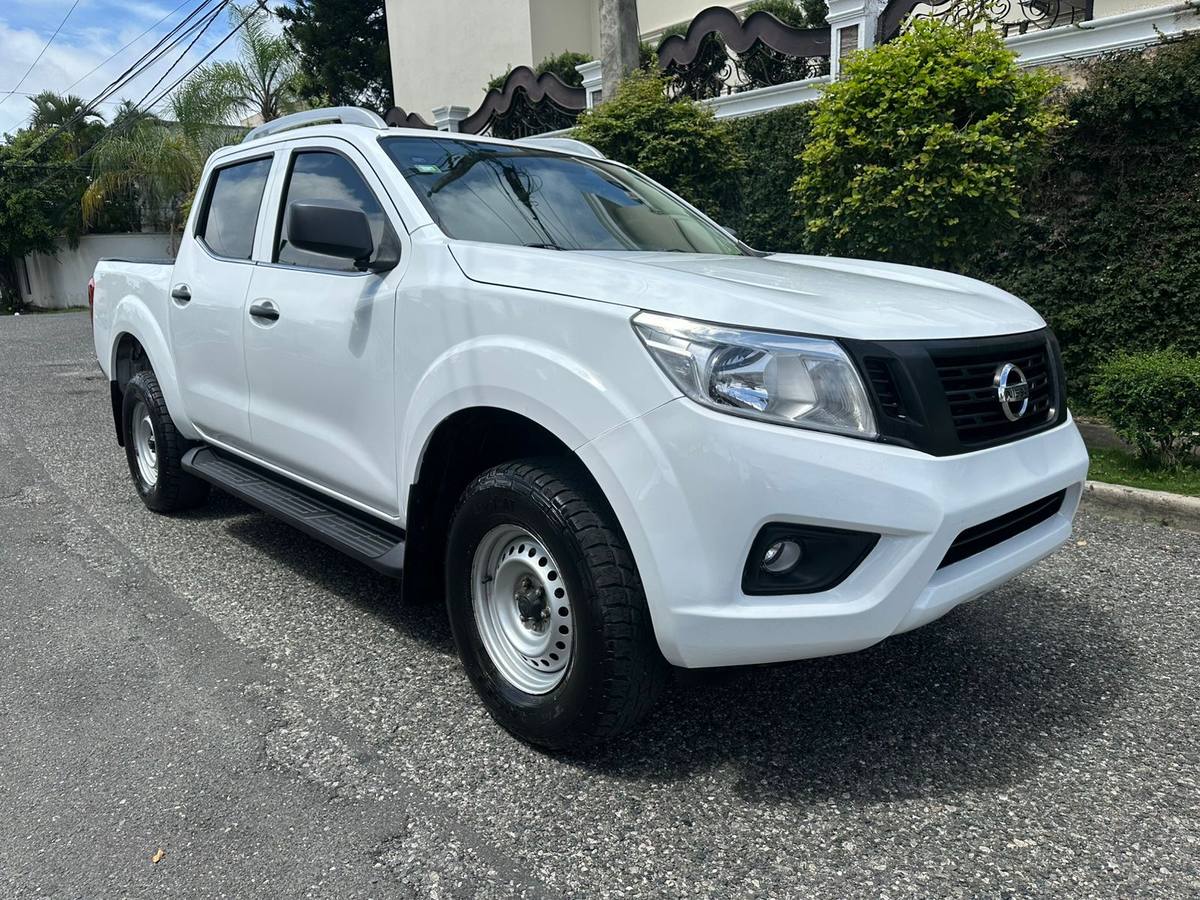 Nissan Frontier NP300 2021 - miniatura 3