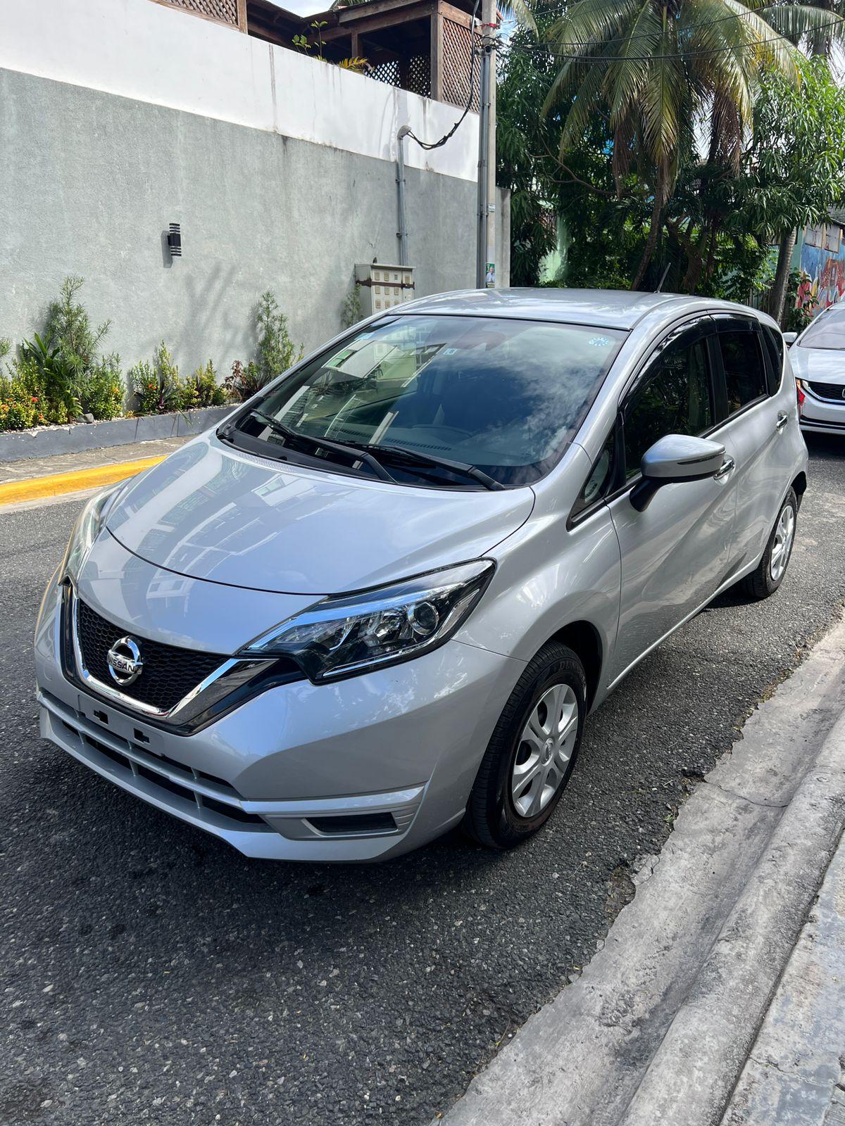 Nissan Note SV 2017 en venta - vista principal