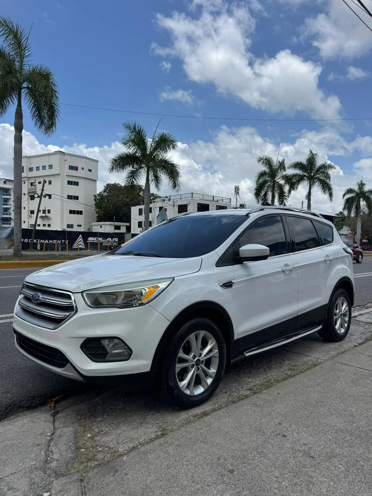 Ford Escape 2017 en venta - vista principal