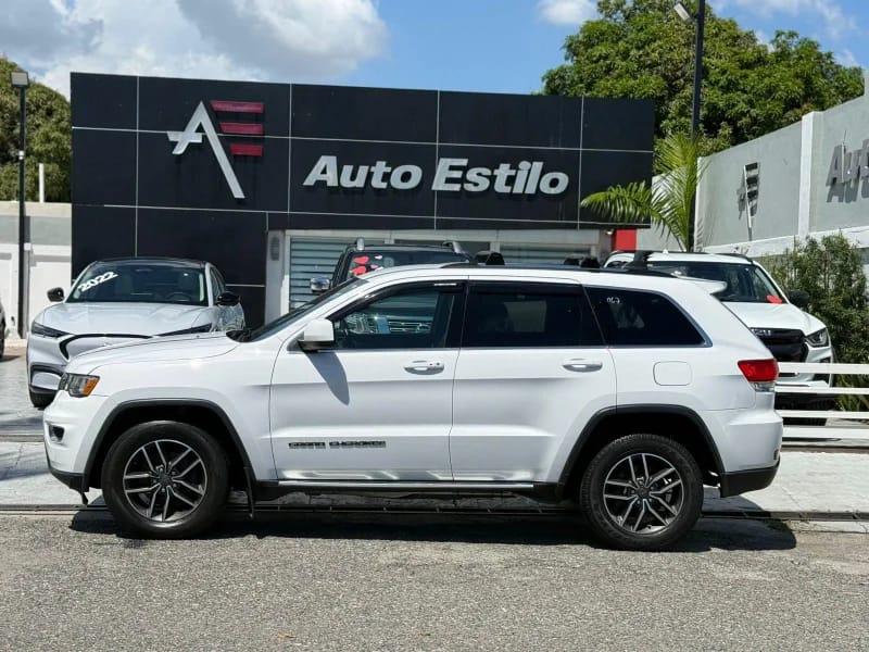 Jeep Grand Cherokee Laredo 2019 - foto 9 de 9
