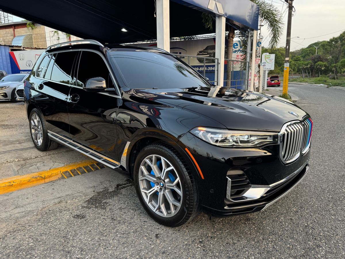 BMW X7 xDrive 40i Mpackage 2020 - foto 2 de 9