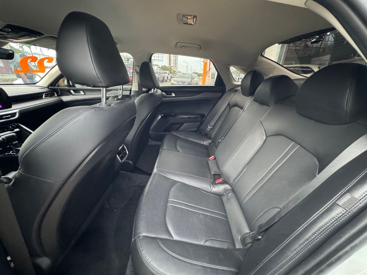 Kia K-5 Luxury 2022 - foto 9 de 9