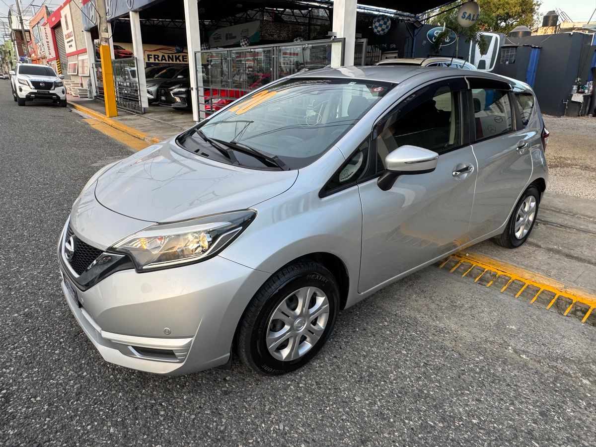 Nissan Note SV 2020 en venta - vista principal