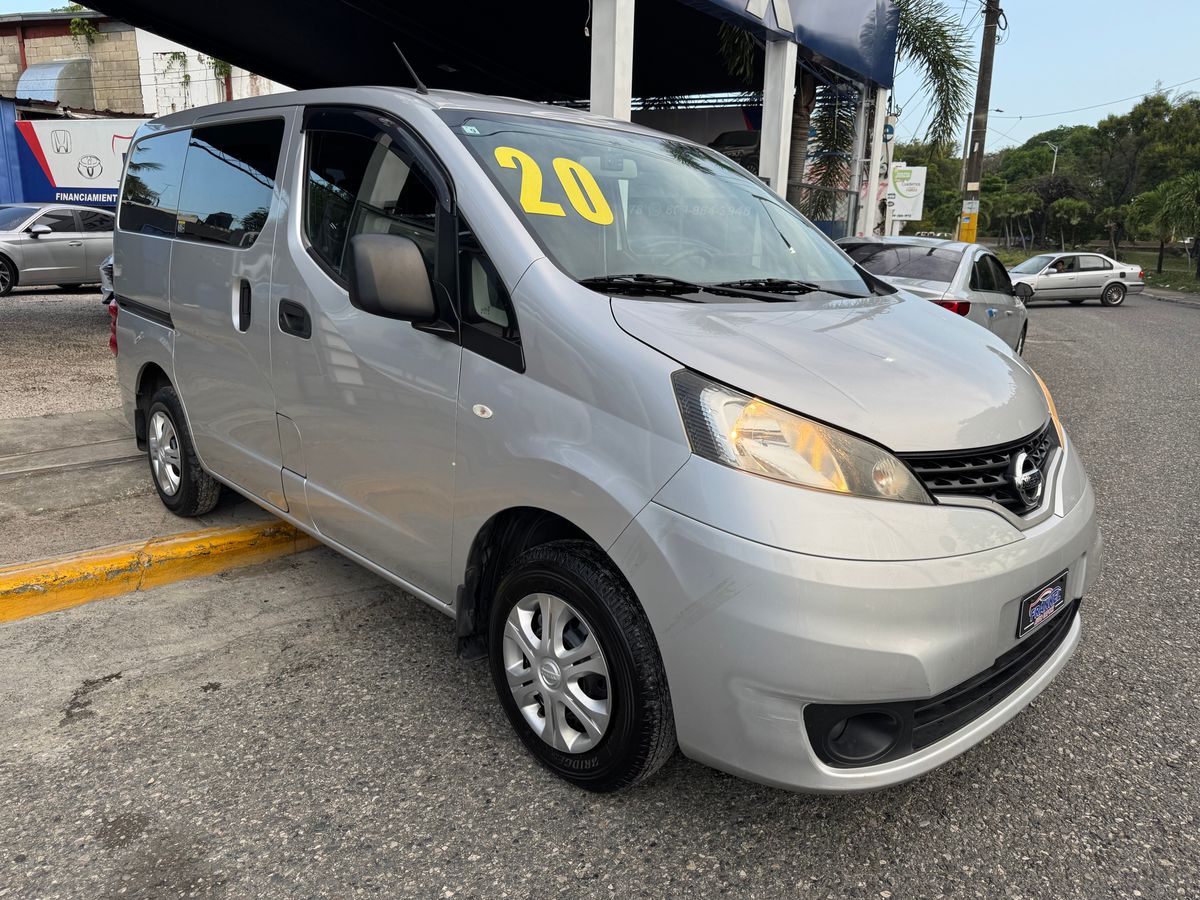 Nissan NV 200 2020 - foto 2 de 8