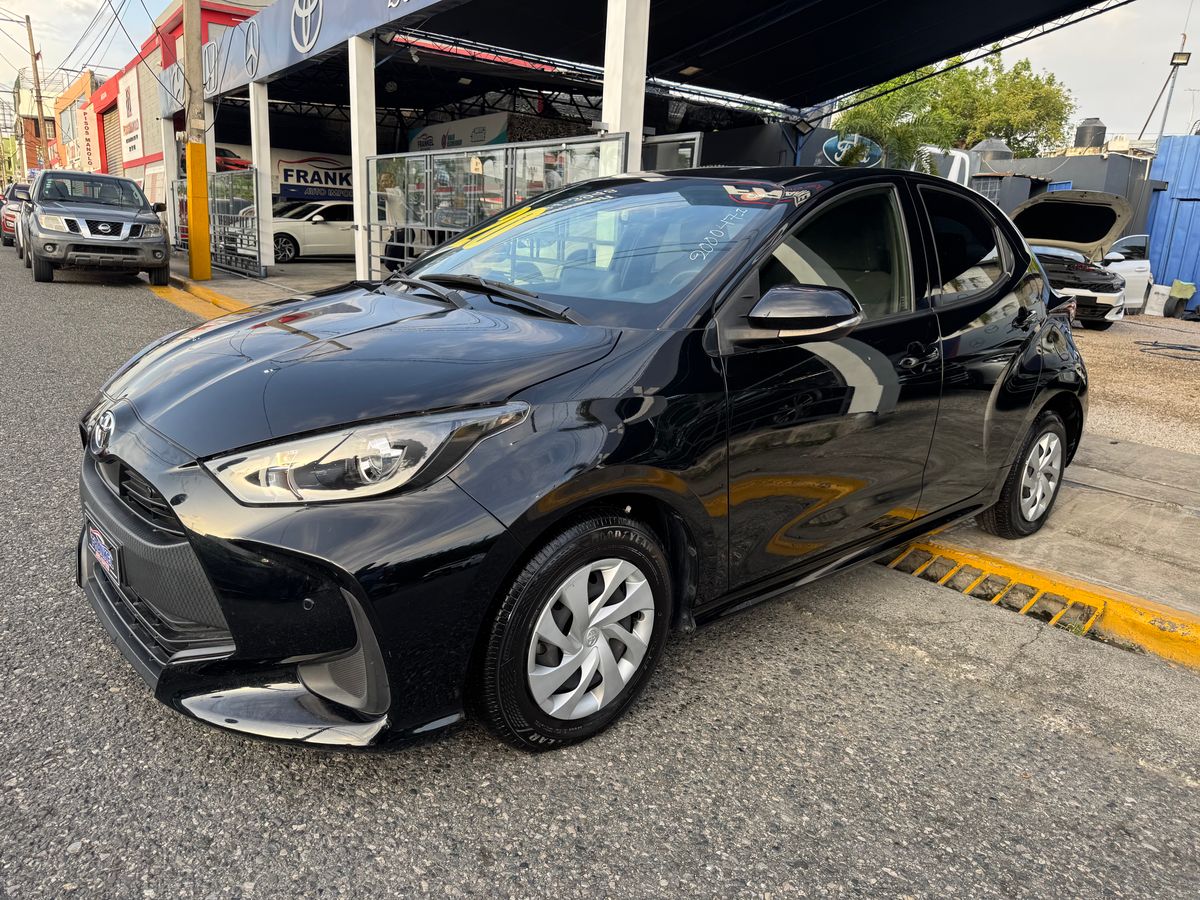 Toyota Yaris Hatchback 2020 en venta - vista principal