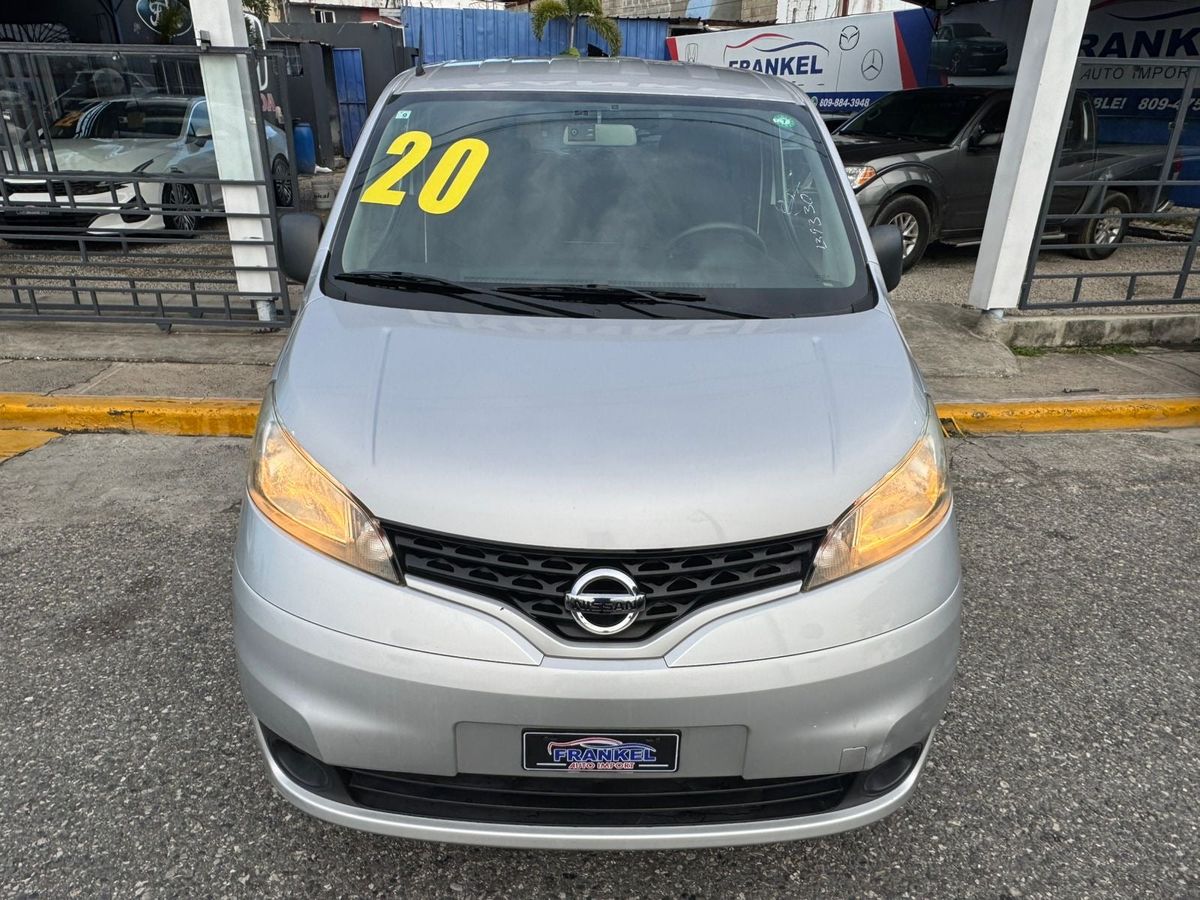Nissan NV 200 2020 - foto 2 de 9