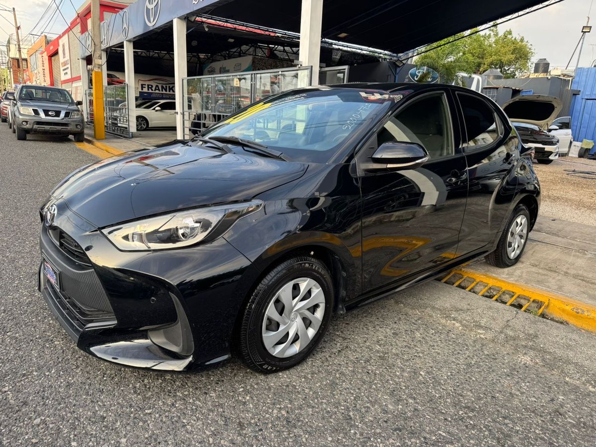 Toyota Yaris Hatchback 2020 en venta - vista principal