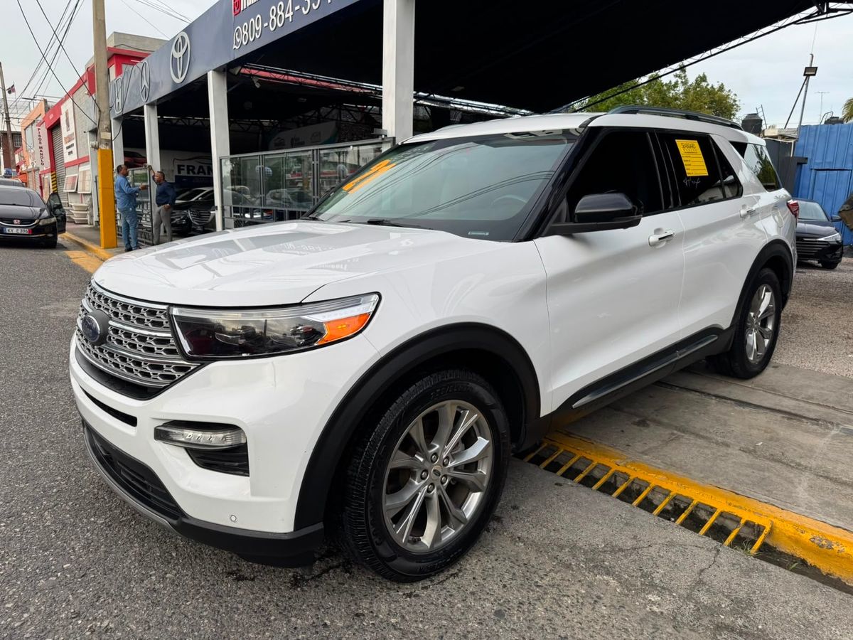 Ford Explorer Limited 2021 - foto 2 de 11