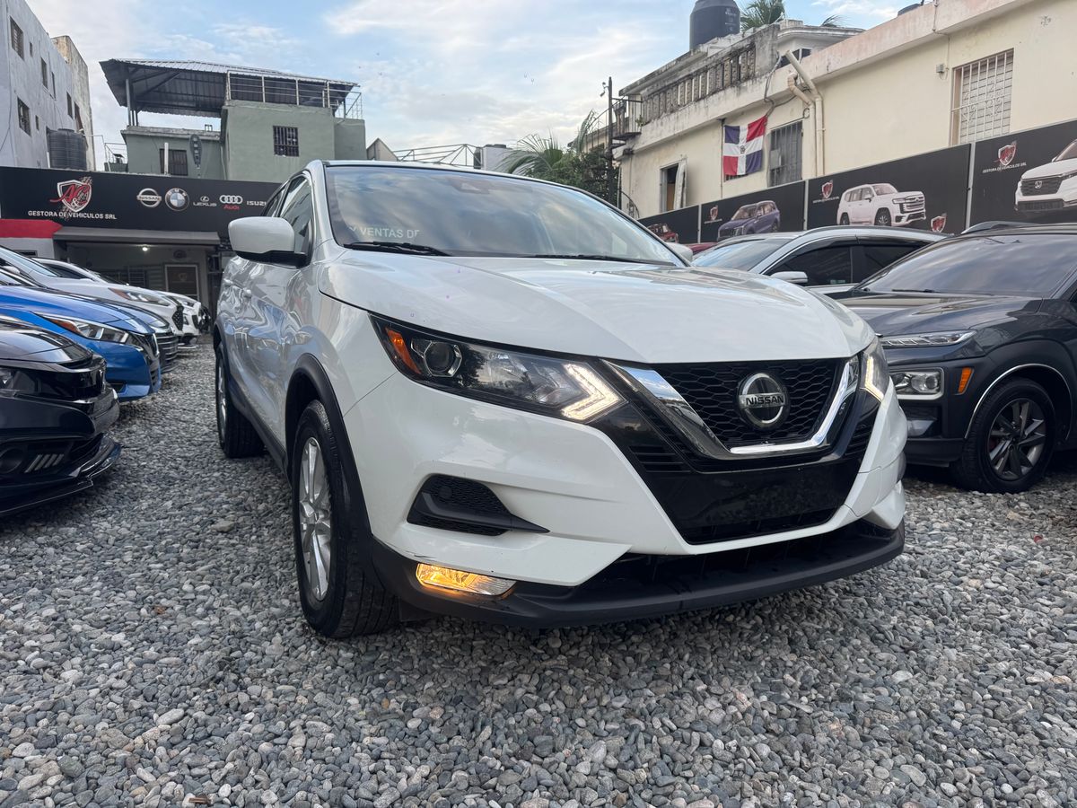 Nissan Rogue Sport 2021 - foto 2 de 10