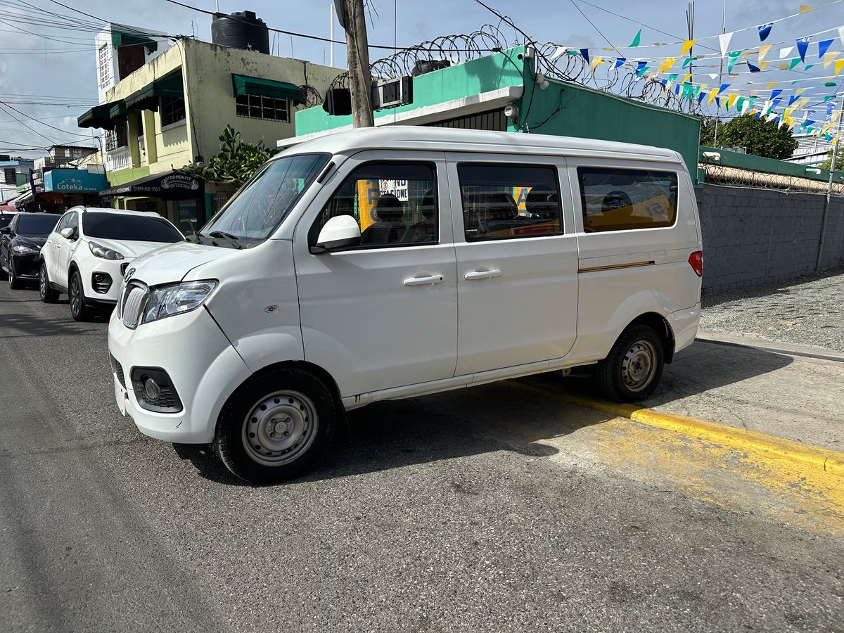 Shineray X30 Furgoneta 5 Pasajero 2018 en venta - vista principal