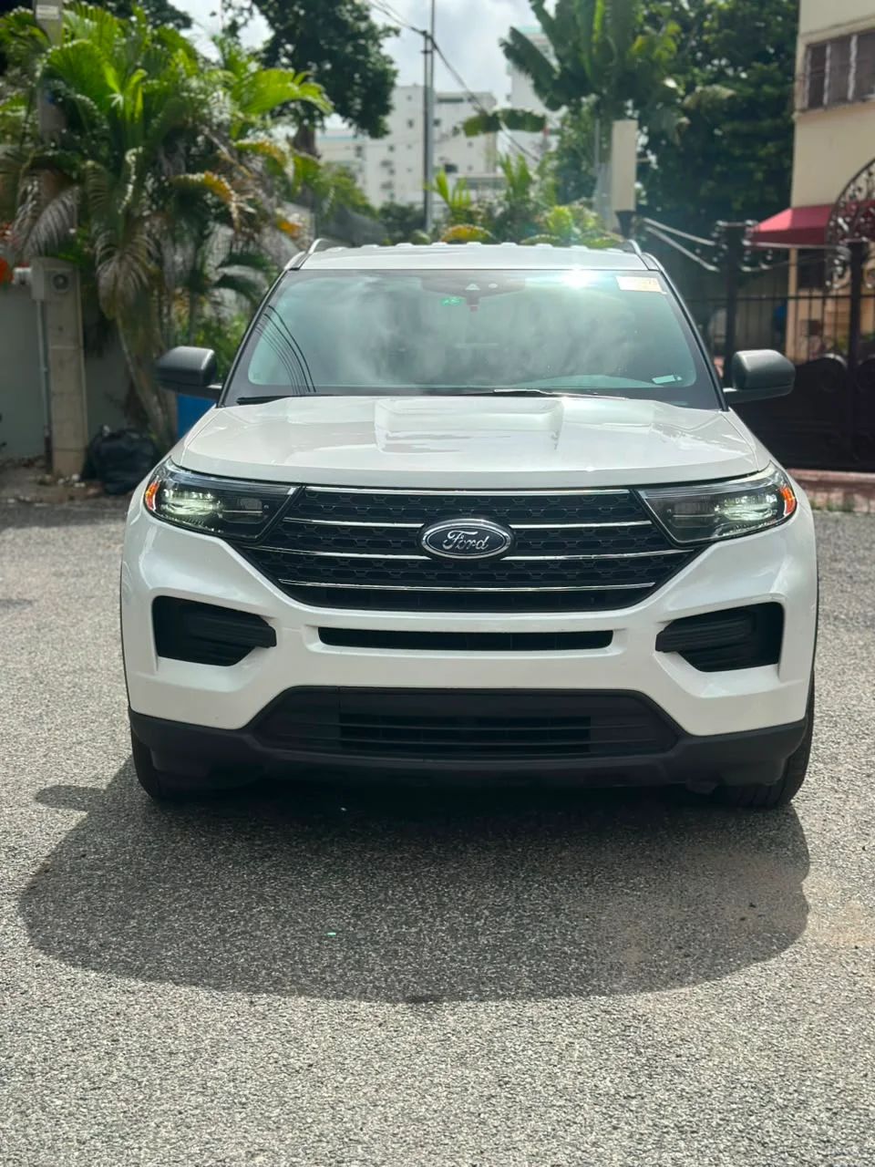 Ford Explorer XLT 2022 - foto 2 de 9