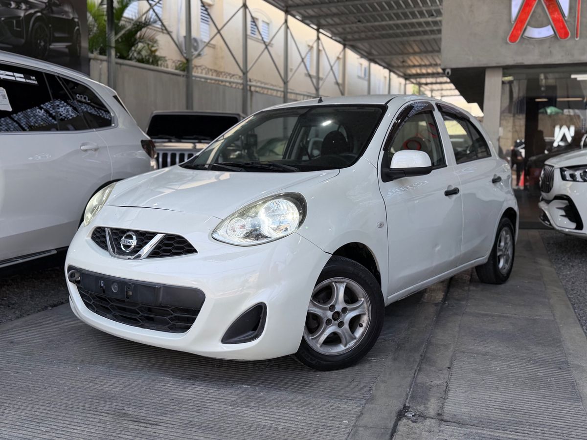 Nissan March 2017 en venta - vista principal
