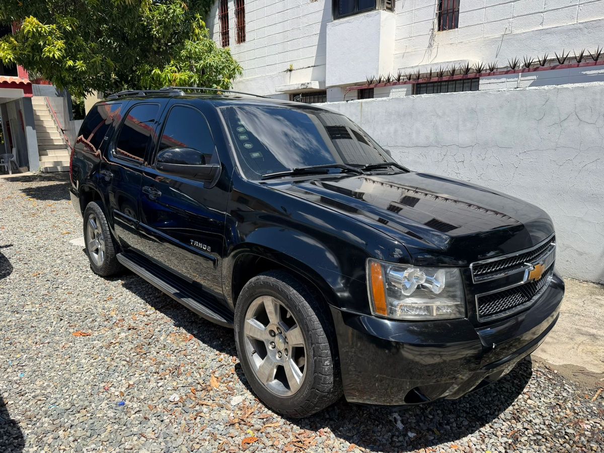 Chevrolet Tahoe LS 2014 - foto 2 de 9