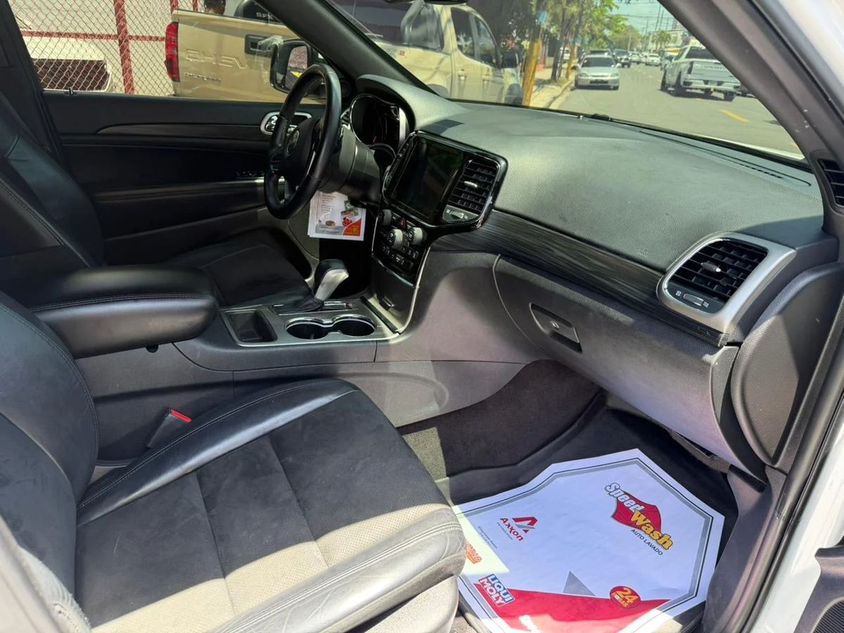 Jeep Grand Cherokee Altitude 2019 - foto 2 de 11