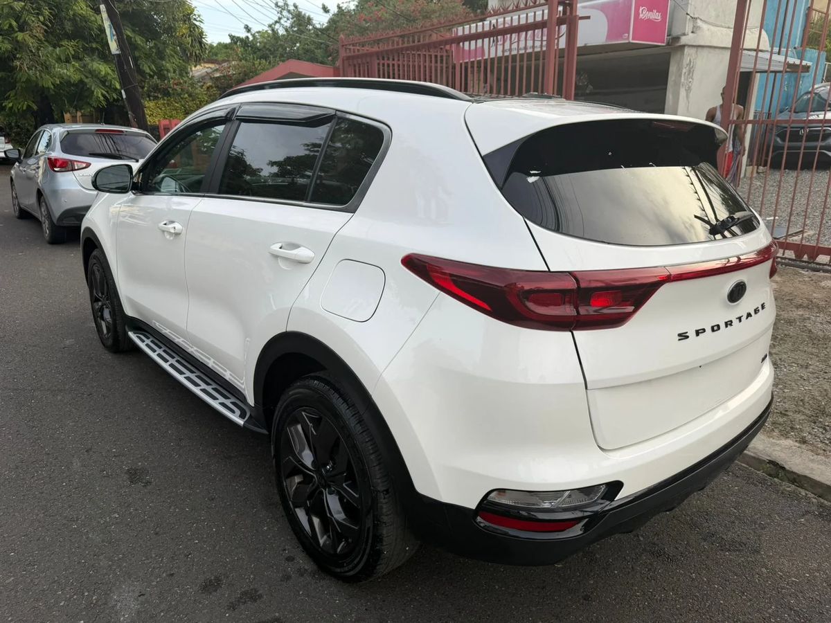 Kia Sportage Nightfall 2022 - foto 2 de 12