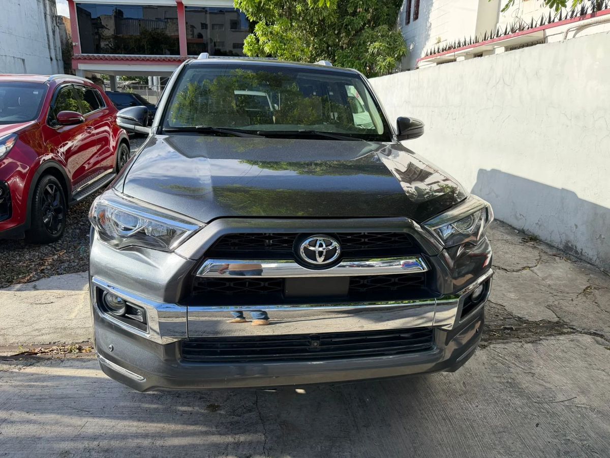 Toyota 4 Runner Limited 2023 - foto 2 de 7