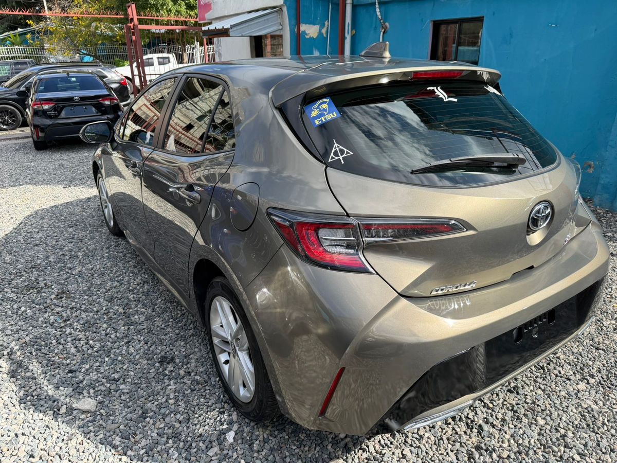 Toyota Corolla Hatchback 2022 - foto 9 de 9