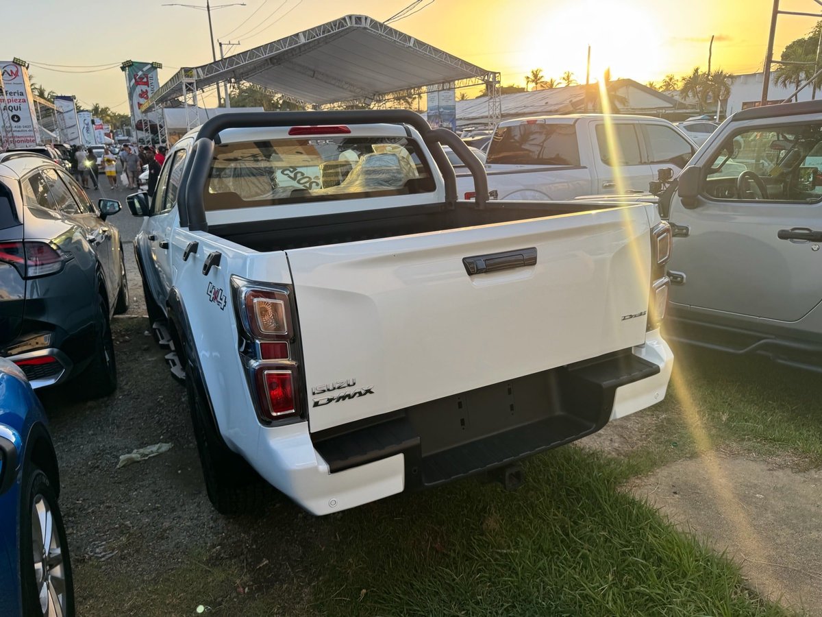 Isuzu DMAX LS 2025 - foto 5 de 5