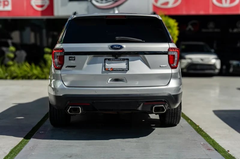 Ford Explorer Sport 2017 - foto 2 de 20
