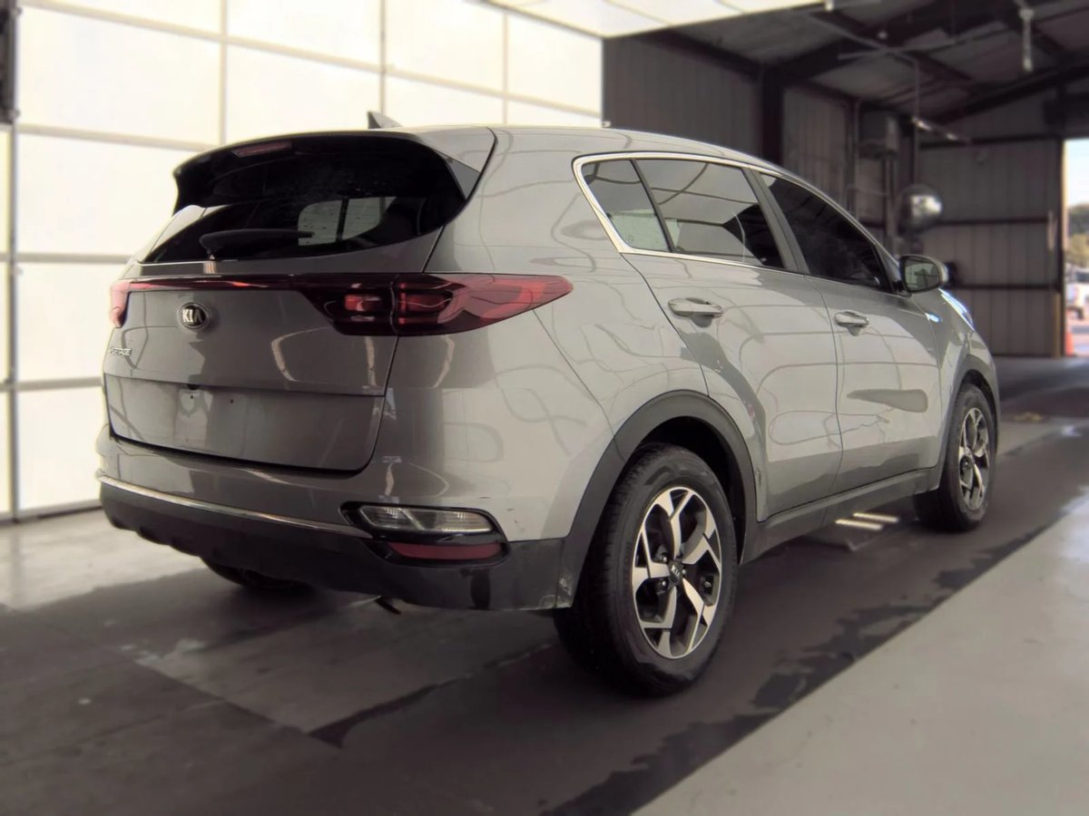 Kia Sportage LX, LX Value Edition Pkg 2022 - foto 2 de 17
