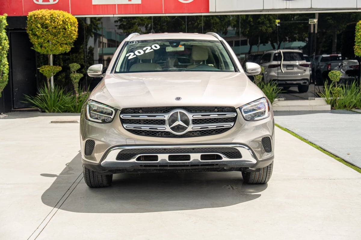 Mercedes Benz GLB 300 2020 - foto 2 de 17