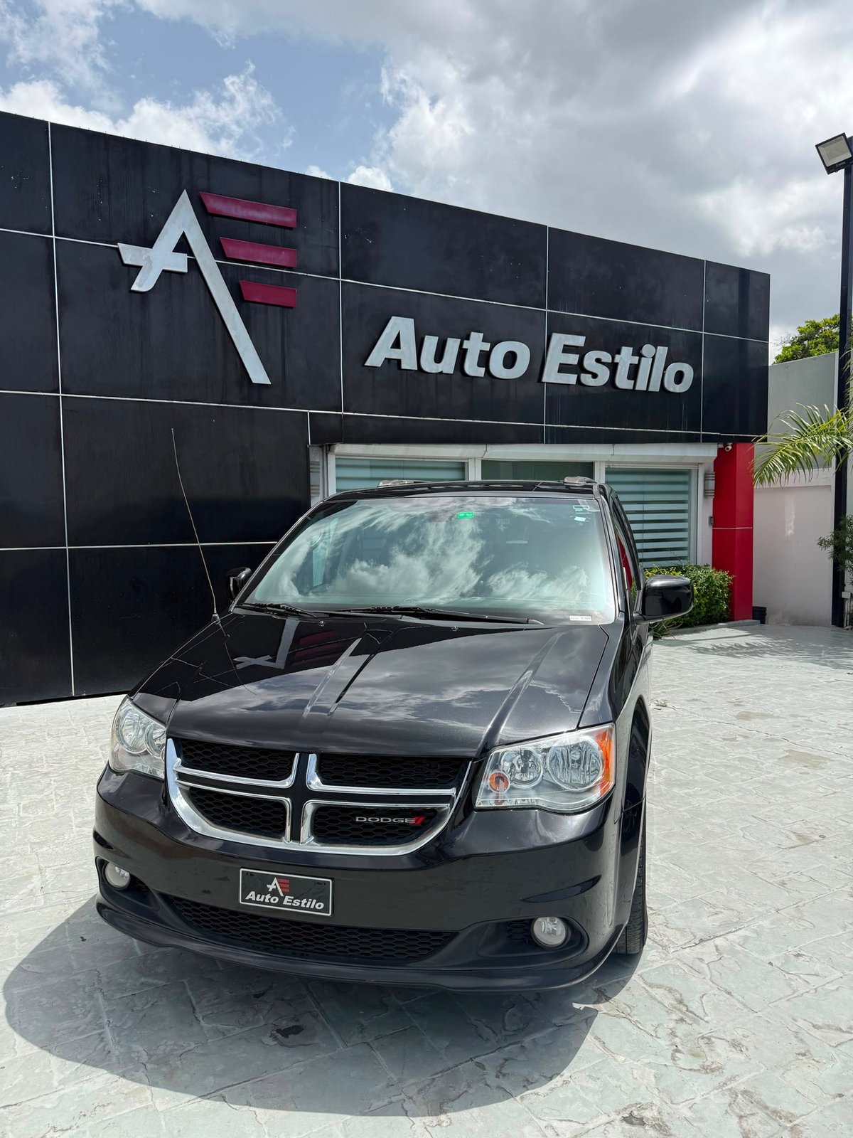 Dodge Grand Caravan SXT 2020 - foto 10 de 10