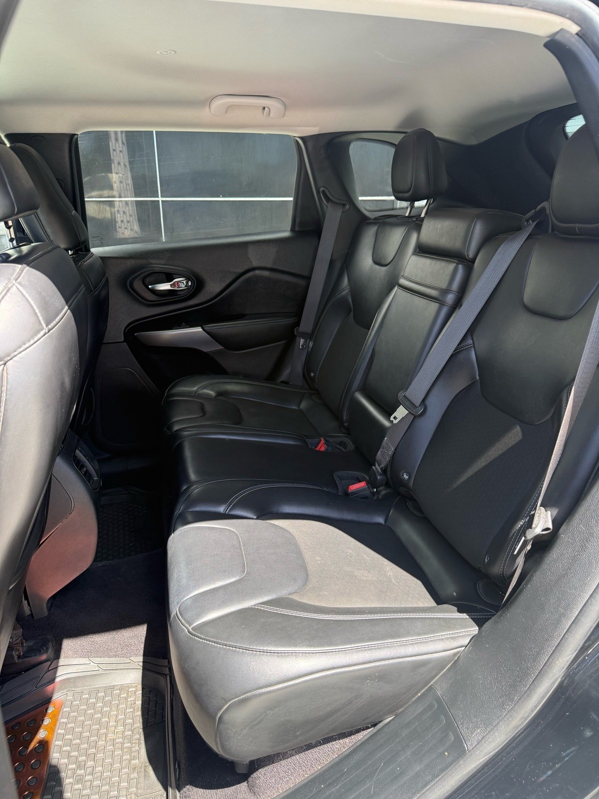 Jeep Cherokee Latitude Plus 2019 - foto 9 de 9