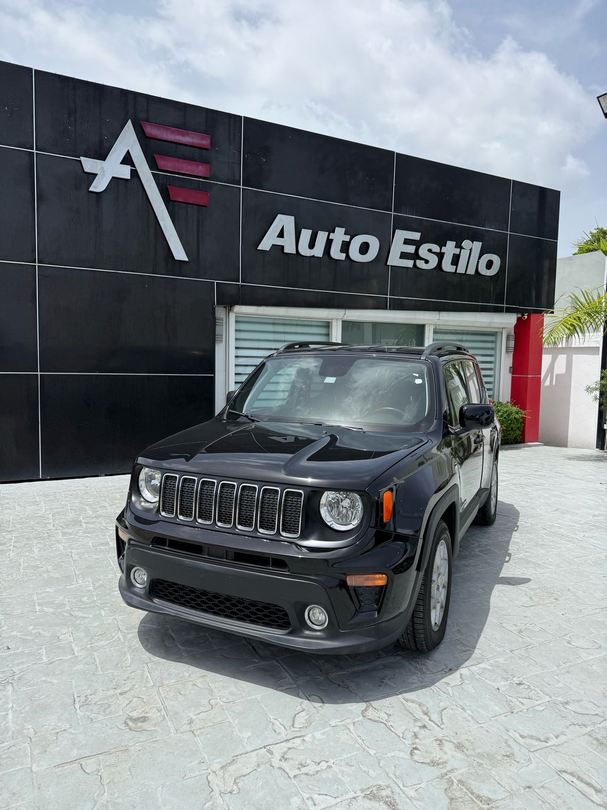 Jeep Renegade Latitude, North, Longitude 2019 - foto 2 de 10