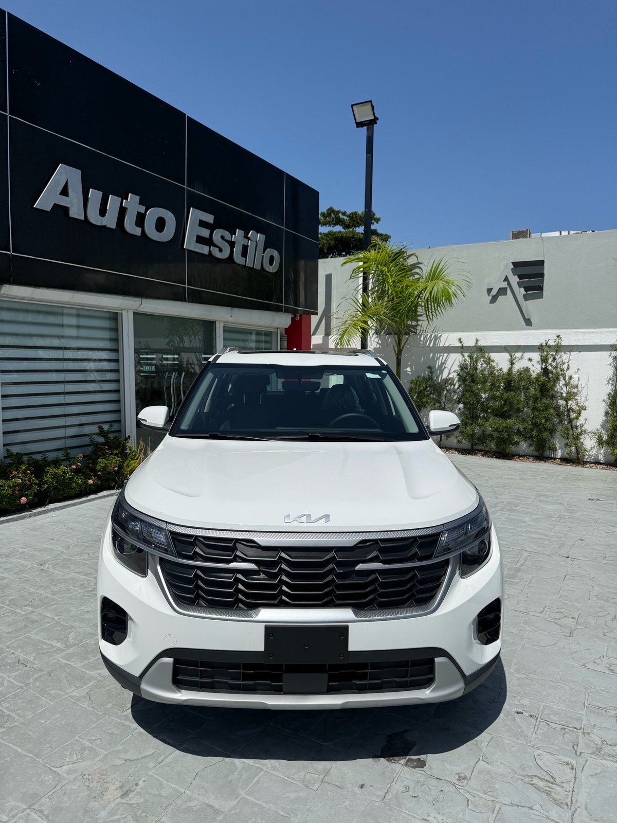 Kia Seltos Luxury 2027 - foto 2 de 9